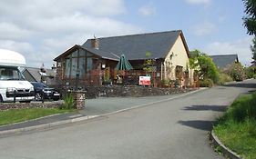 Castle Lodge - Brecon Beacons Accommodation Sennybridge 4* United Kingdom